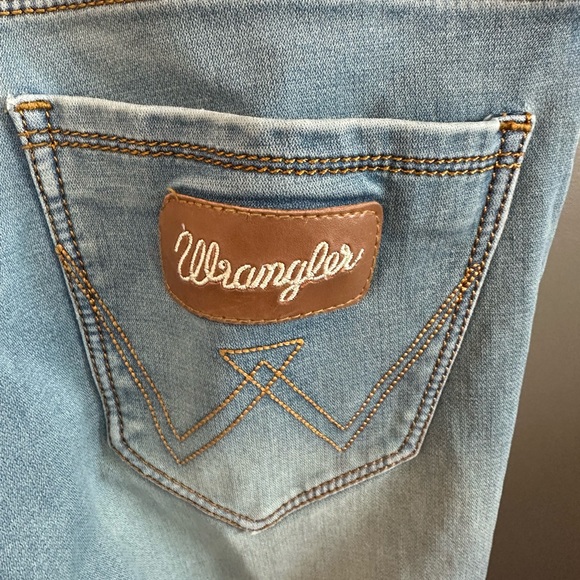 WRANGLER | Ladies Heavyweight Cowgirl Skinny Jeans - Picture 6 of 7